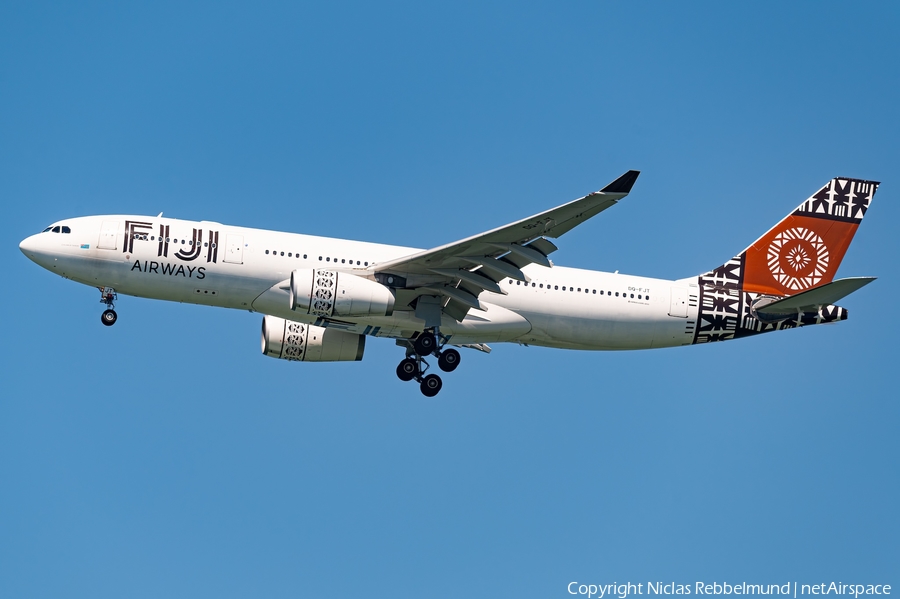 Fiji Airways Airbus A330-243 (DQ-FJT) | Photo 680901