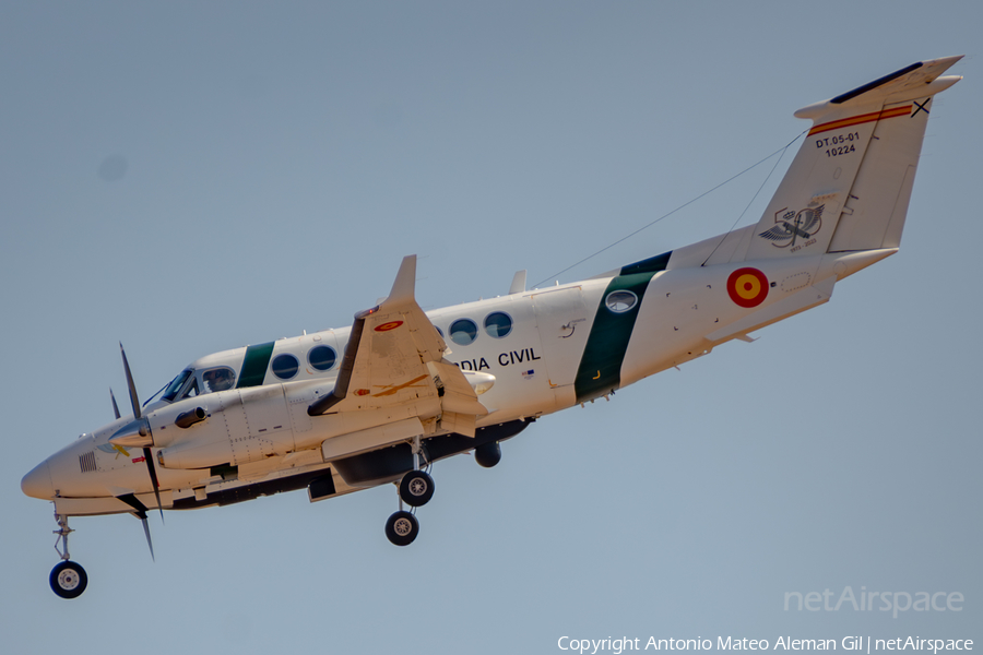 Spain - Guardia Civil Beech King Air 350i (DT.05-01) | Photo 655738