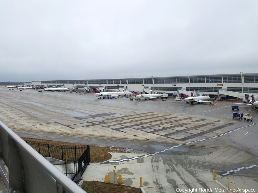 Aviation photo 548793
