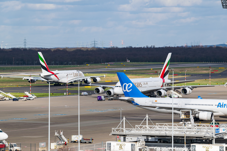 Aviation photo 495510