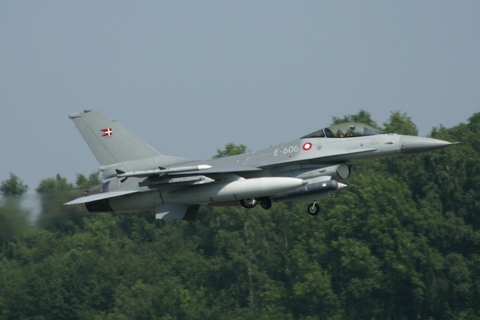 Royal Danish Air Force (Flyvevåbnet) General Dynamics F-16AM Fighting Falcon (E-606) at  Florennes AFB, Belgium