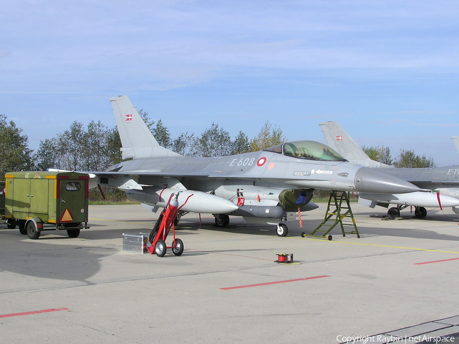 Royal Danish Air Force (Flyvevåbnet) General Dynamics F-16AM Fighting Falcon (E-608) | Photo 546005