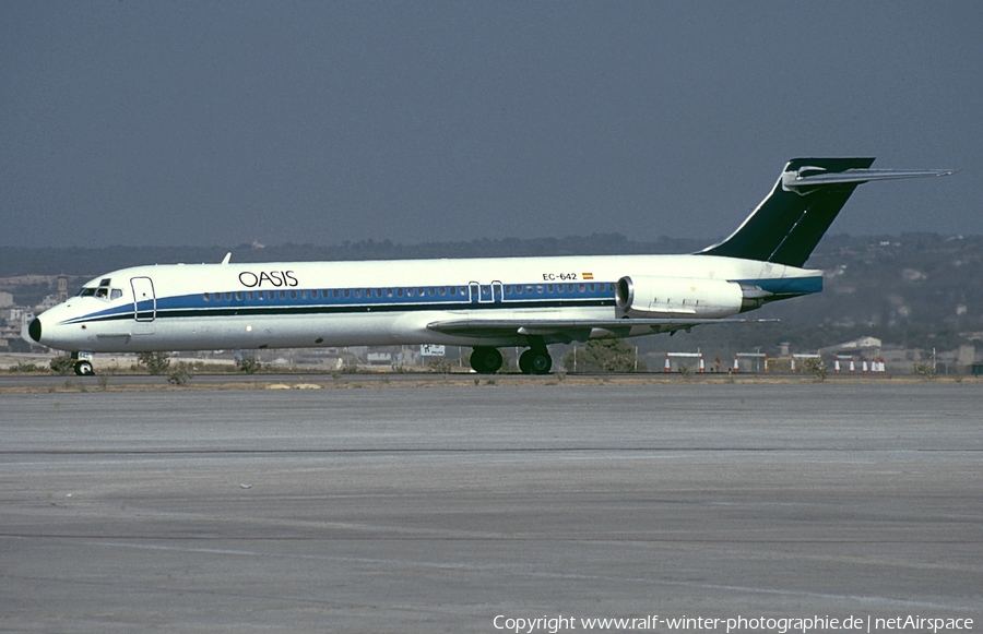 Oasis International Airlines McDonnell Douglas MD-83 (EC-642) | Photo 401415
