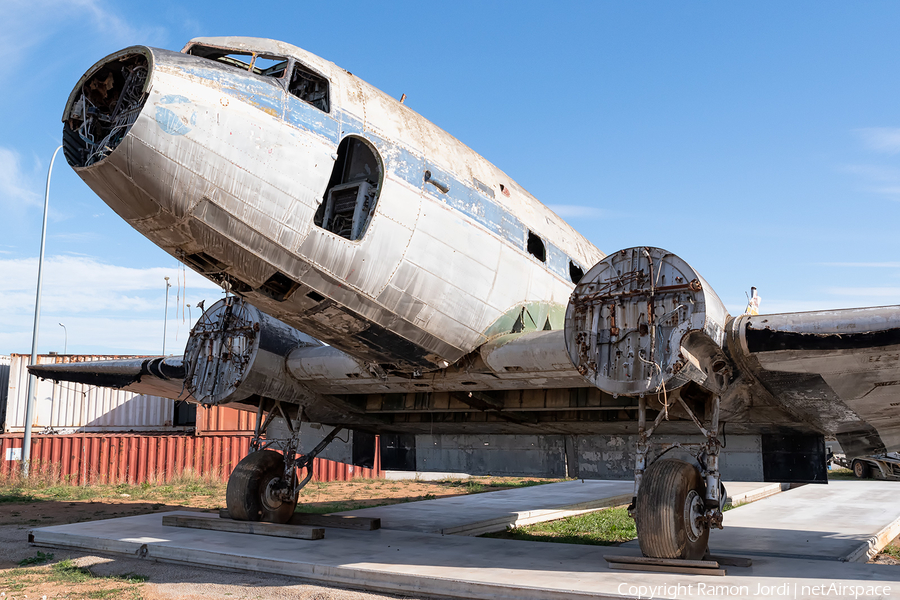 (Private) Douglas C-47A Dakota (EC-ASP) | Photo 377806