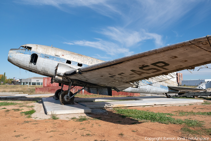 (Private) Douglas C-47A Dakota (EC-ASP) | Photo 359423