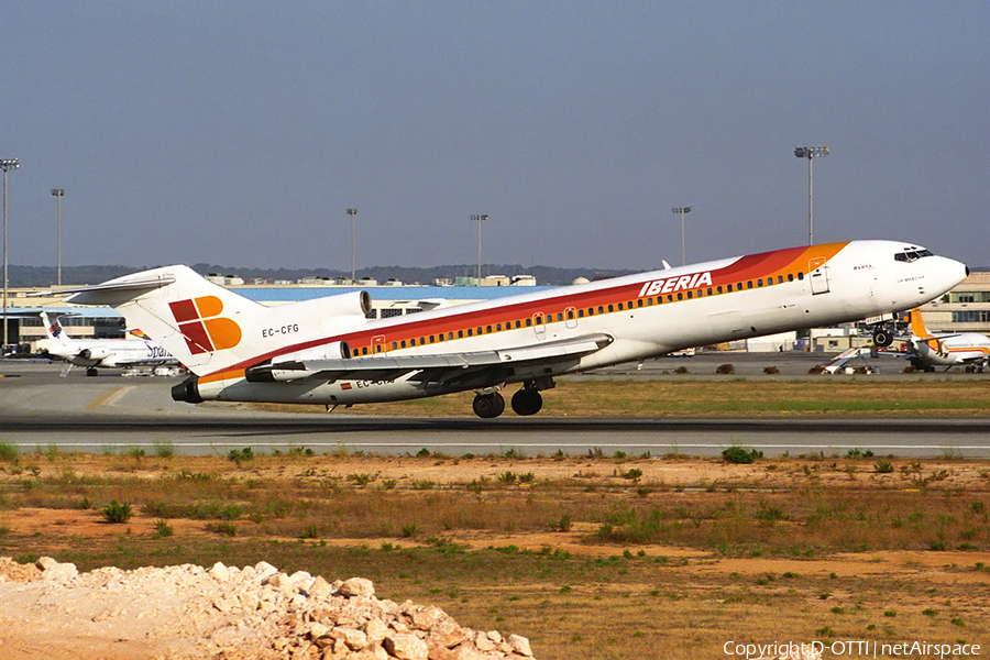 Iberia Boeing 727-256(Adv) (EC-CFG) | Photo 147591