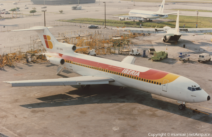 Iberia Boeing 727-256(Adv) (EC-CFK) | Photo 44817