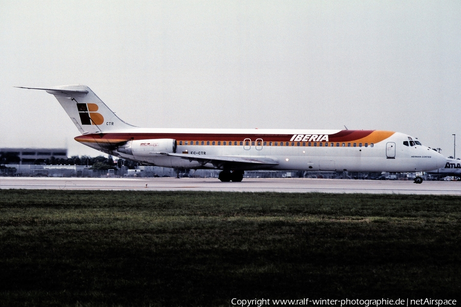 Iberia McDonnell Douglas DC-9-34(CF) (EC-CTR) | Photo 494030