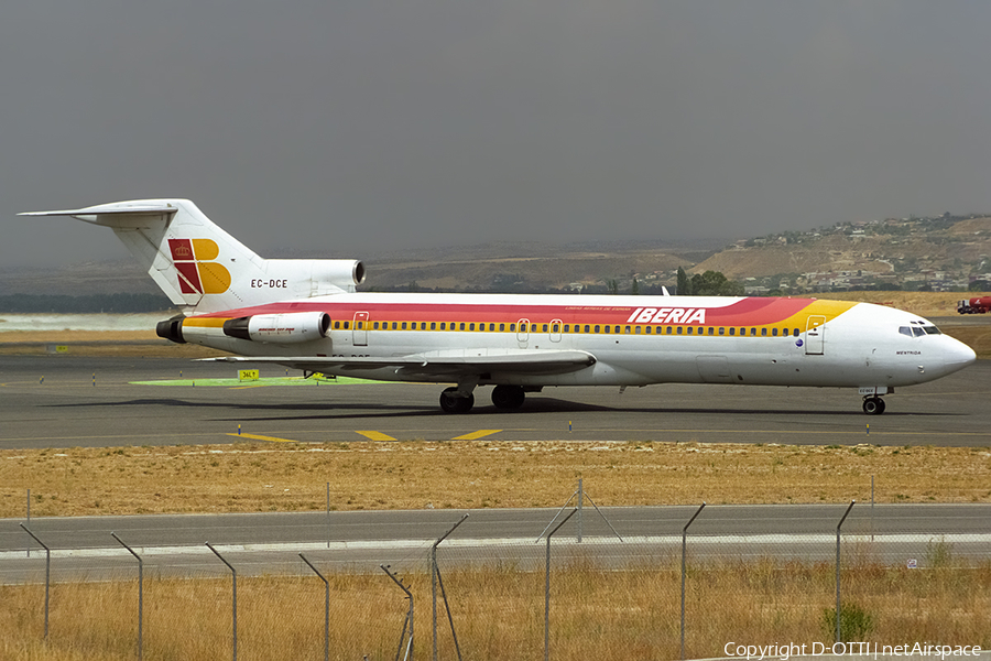 Iberia Boeing 727-256(Adv) (EC-DCE) | Photo 493841