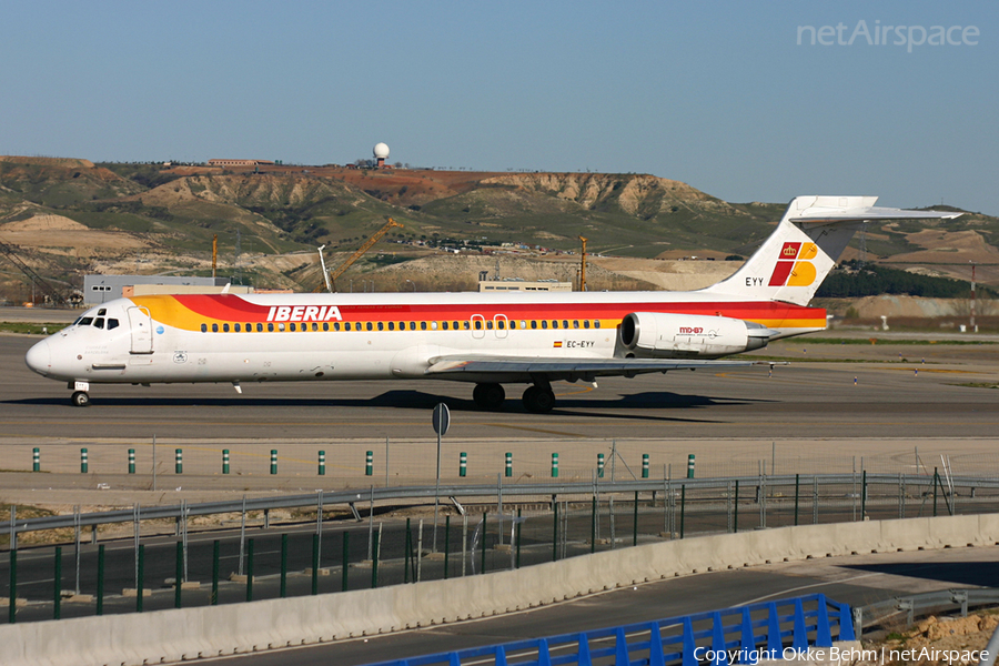 Iberia McDonnell Douglas MD-87 (EC-EYY) | Photo 44621