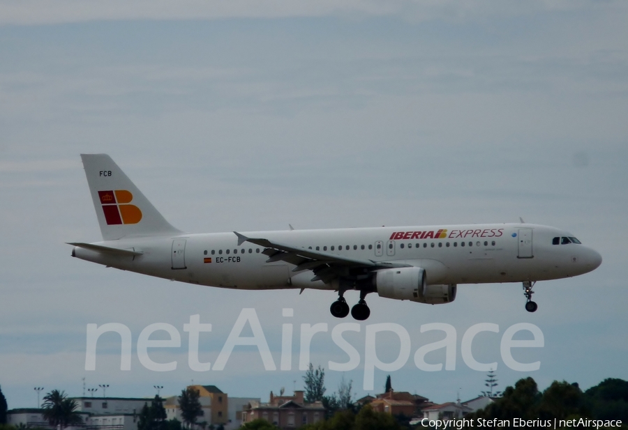 Iberia Express Airbus A320-211 (EC-FCB) | Photo 128040