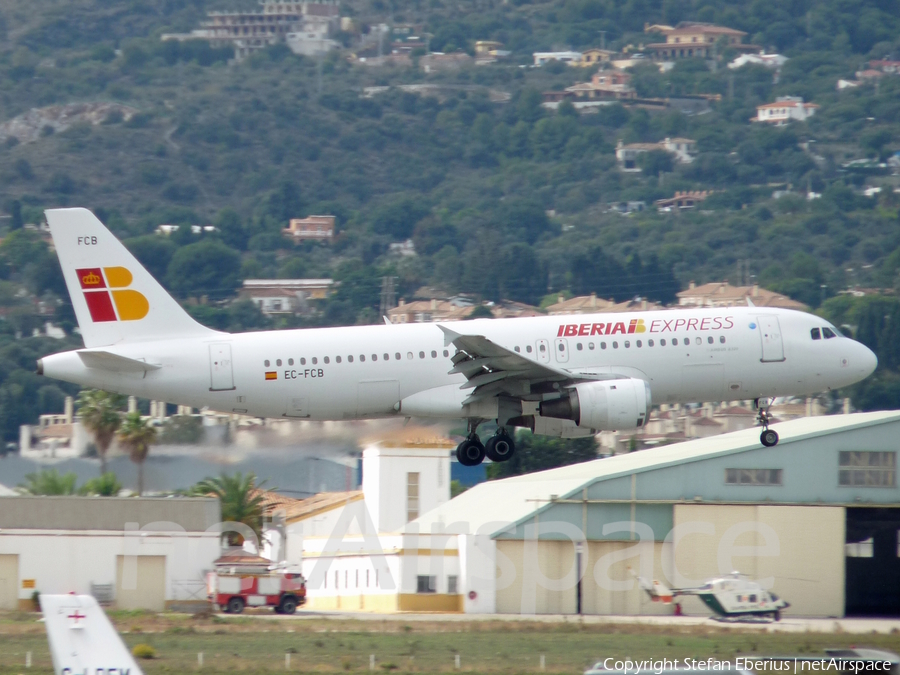 Iberia Express Airbus A320-211 (EC-FCB) | Photo 662704