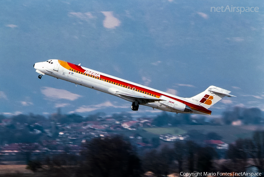 Iberia McDonnell Douglas MD-87 (EC-FEZ) | Photo 391247