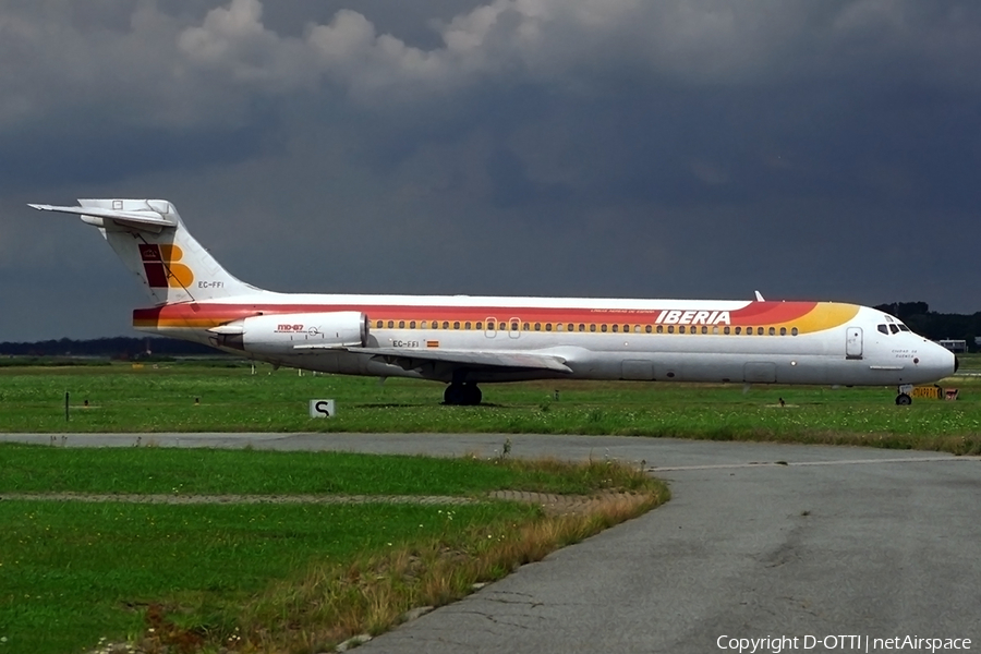 Iberia McDonnell Douglas MD-87 (EC-FFI) | Photo 260807