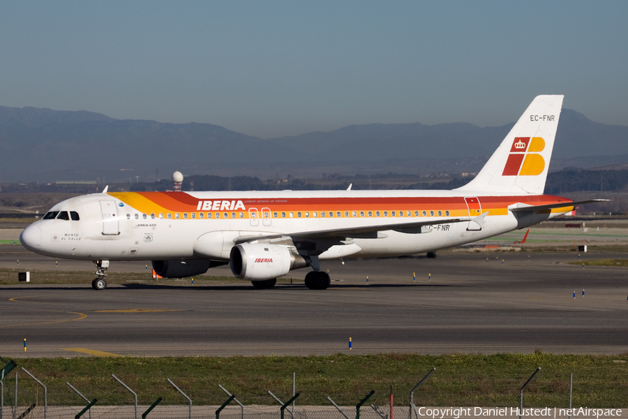 Iberia Airbus A320-211 (EC-FNR) | Photo 541836