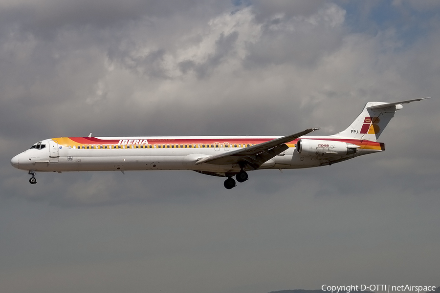 Iberia McDonnell Douglas MD-88 (EC-FPJ) | Photo 164325