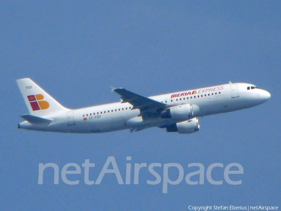 Iberia Express Airbus A320-211 (EC-FQY) | Photo 662105