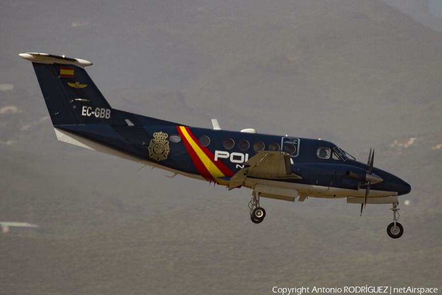 Spanish Police Beech King Air 200 (EC-GBB) | Photo 284872