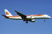 Iberia Boeing 757-236 (EC-GCA) at  Hamburg - Fuhlsbuettel (Helmut Schmidt), Germany