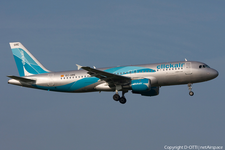 Clickair Airbus A320-211 (EC-GRE) | Photo 268851