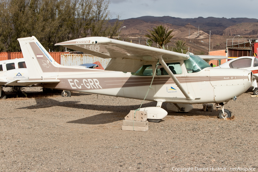 Trabajos Aereos Insulares Cessna R172K Hawk XP II (EC-GRR) | Photo 445687