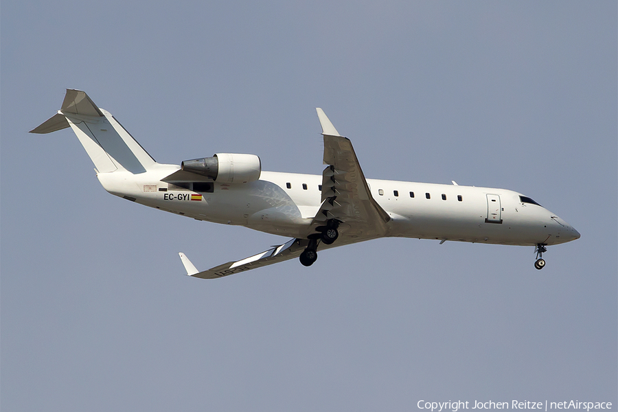 Air Nostrum Bombardier CRJ-200ER (EC-GYI) | Photo 46511