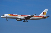 Iberia Boeing 757-256 (EC-GZZ) at  Rome - Fiumicino (Leonardo DaVinci), Italy