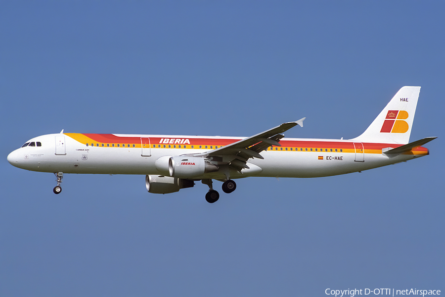 Iberia Airbus A321-211 (EC-HAE) | Photo 415911