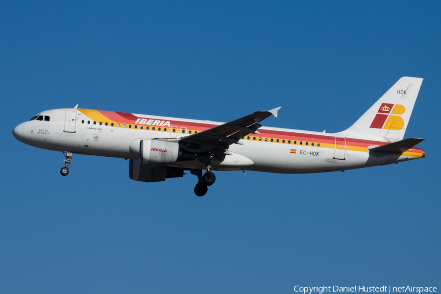 Iberia Airbus A320-214 (EC-HDK) | Photo 541840