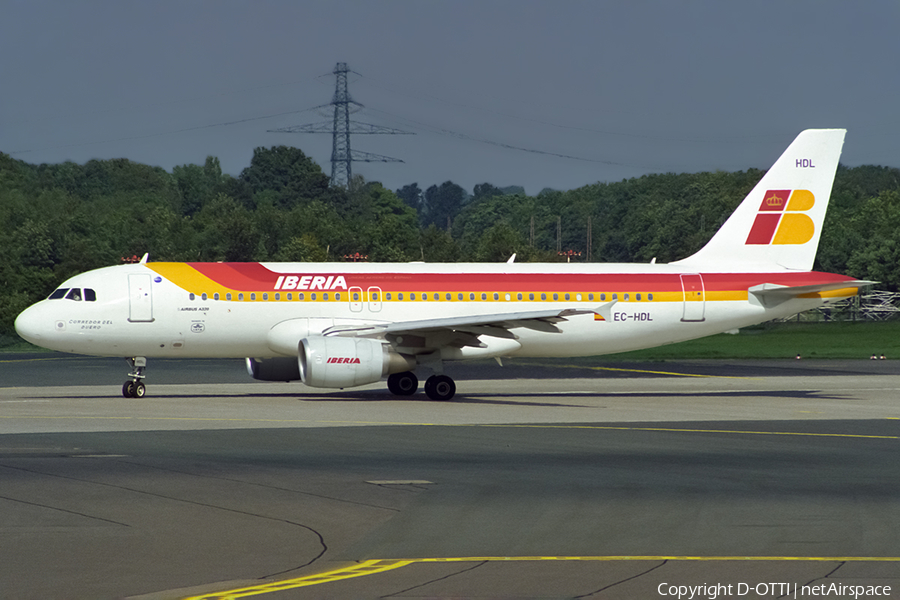 Iberia Airbus A320-214 (EC-HDL) | Photo 517500