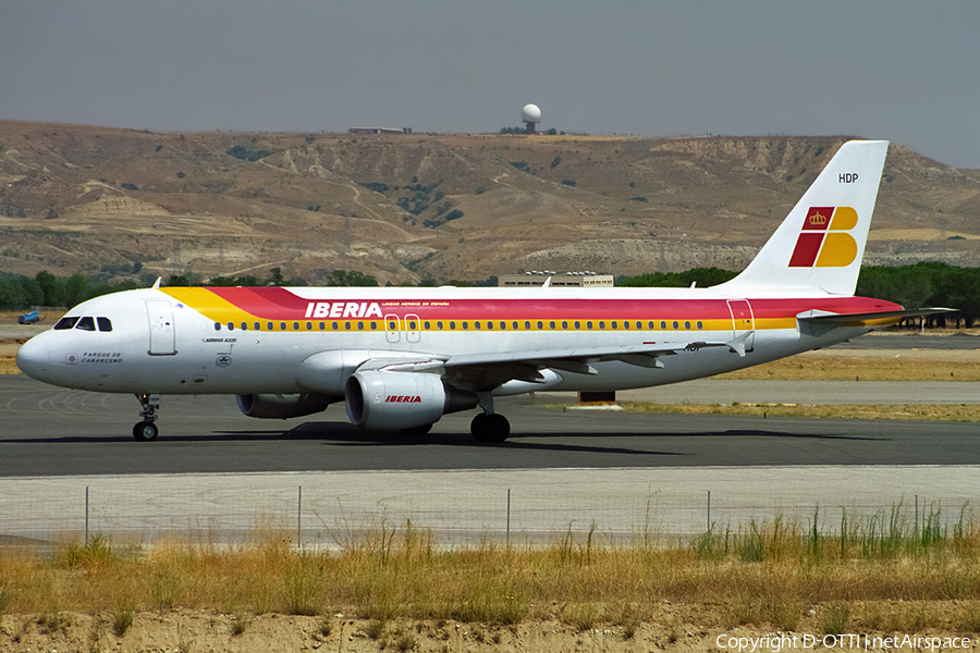 Iberia Airbus A320-214 (EC-HDP) | Photo 495143