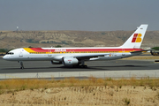 Iberia Boeing 757-256 (EC-HDS) at  Madrid - Barajas, Spain