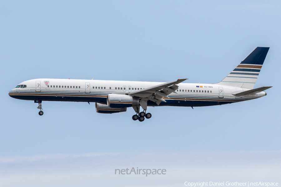 Privilege Style Boeing 757-256 (EC-HDS) | Photo 92722