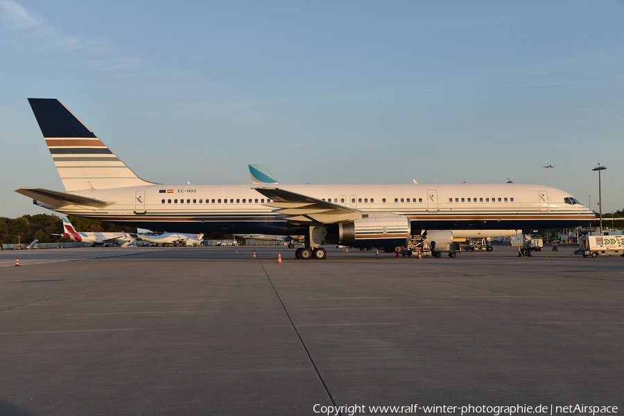 Privilege Style Boeing 757-256 (EC-HDS) | Photo 383671