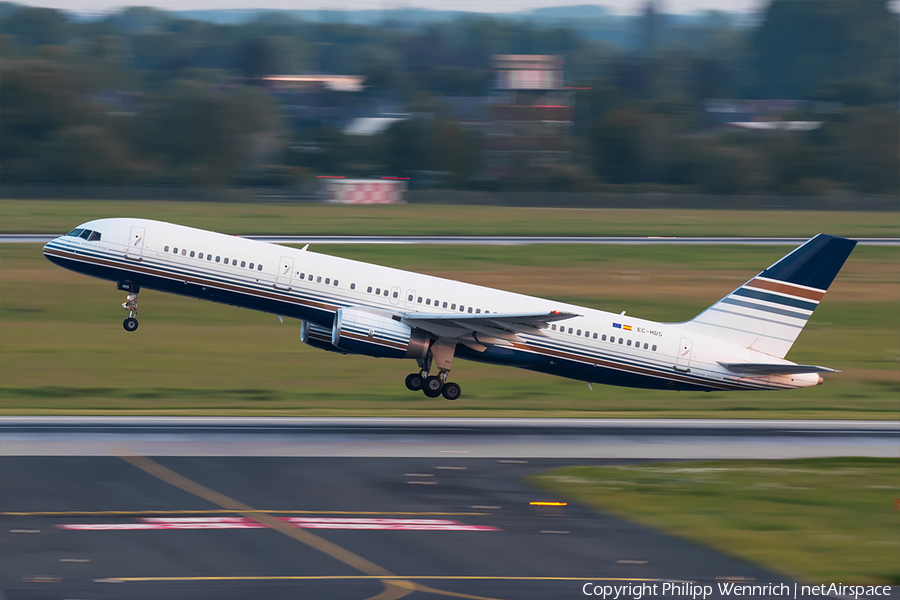 Privilege Style Boeing 757-256 (EC-HDS) | Photo 260627