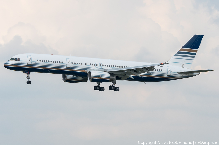Privilege Style Boeing 757-256 (EC-HDS) | Photo 337813