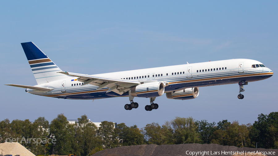 Privilege Style Boeing 757-256 (EC-HDS) | Photo 345752