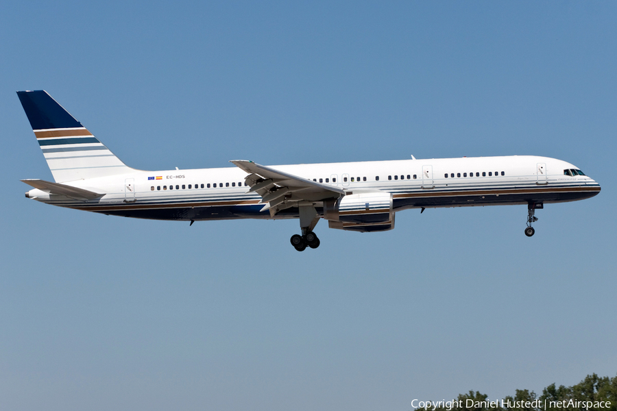 Privilege Style Boeing 757-256 (EC-HDS) | Photo 502829