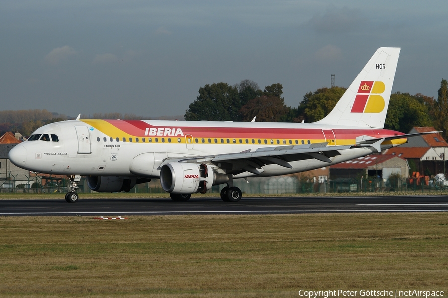 Iberia Airbus A319-112 (EC-HGR) | Photo 129878
