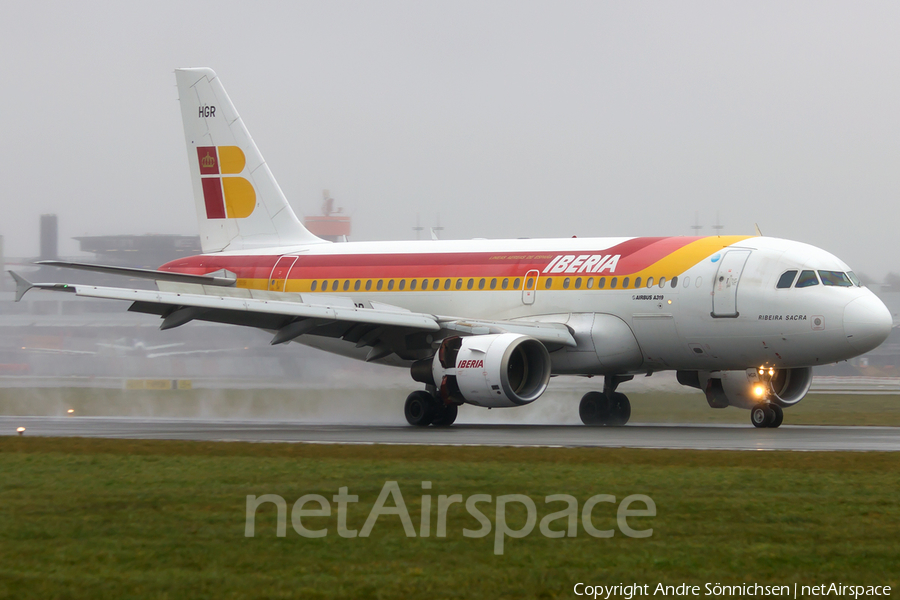 Iberia Airbus A319-112 (EC-HGR) | Photo 103110