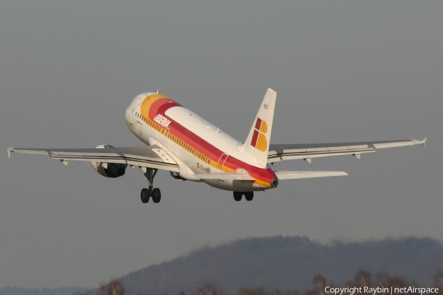 Iberia Airbus A319-111 (EC-HGT) | Photo 558966