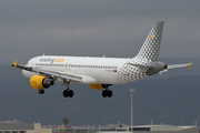 Vueling Airbus A320-214 (EC-HGZ) at  Barcelona - El Prat, Spain