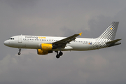 Vueling Airbus A320-214 (EC-HHA) at  Barcelona - El Prat, Spain