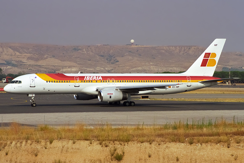 Iberia Boeing 757-256 (EC-HIP) at  Madrid - Barajas, Spain