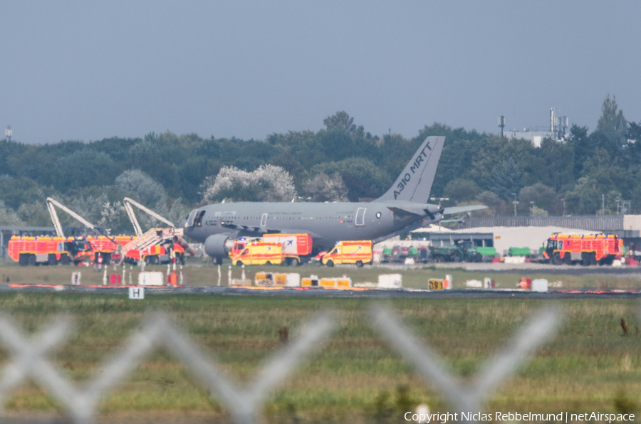 Airbus Industrie Airbus A310-324(MRTT) (EC-HLA) | Photo 260942