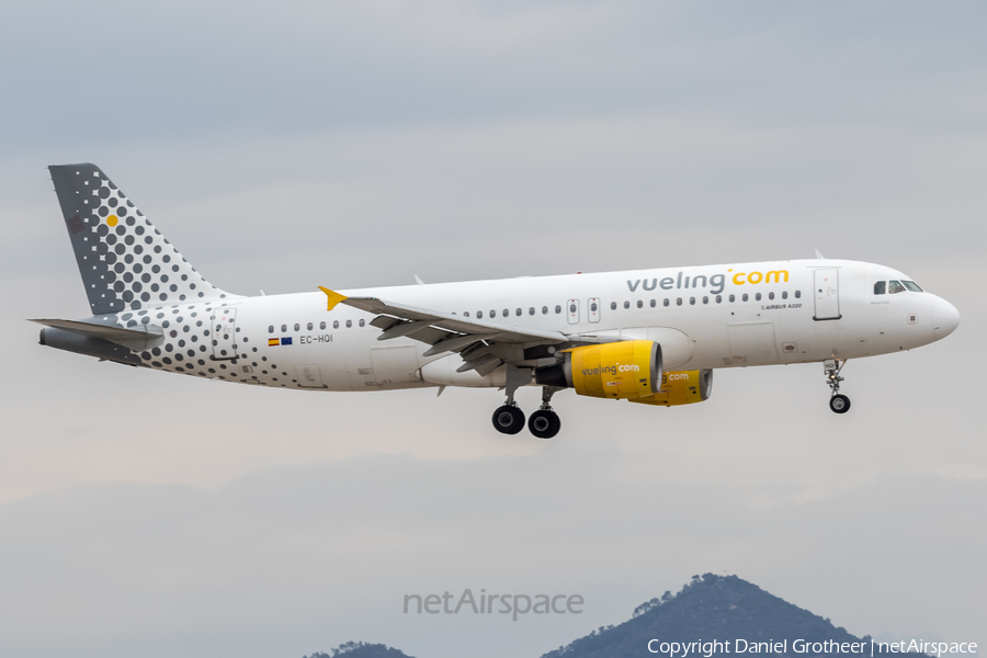 Vueling Airbus A320-214 (EC-HQI) | Photo 92705