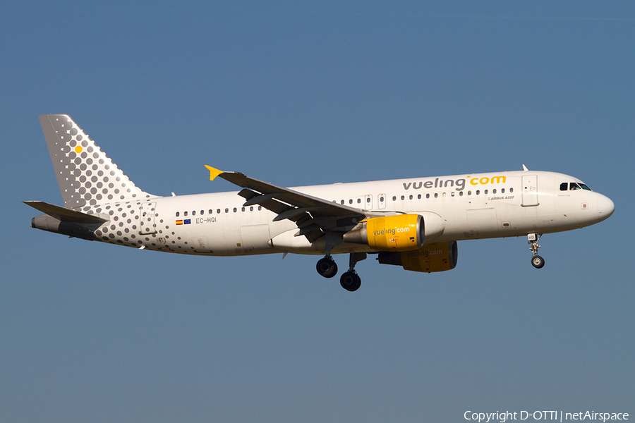 Vueling Airbus A320-214 (EC-HQI) | Photo 371526