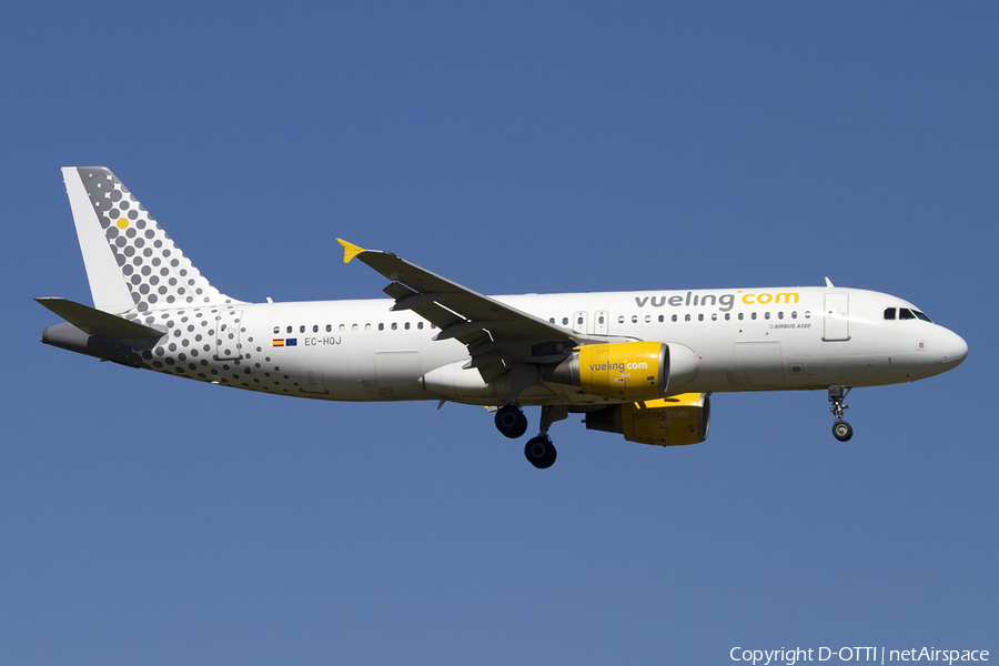 Vueling Airbus A320-214 (EC-HQJ) | Photo 412774