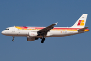 Iberia Airbus A320-214 (EC-HSF) at  Madrid - Barajas, Spain