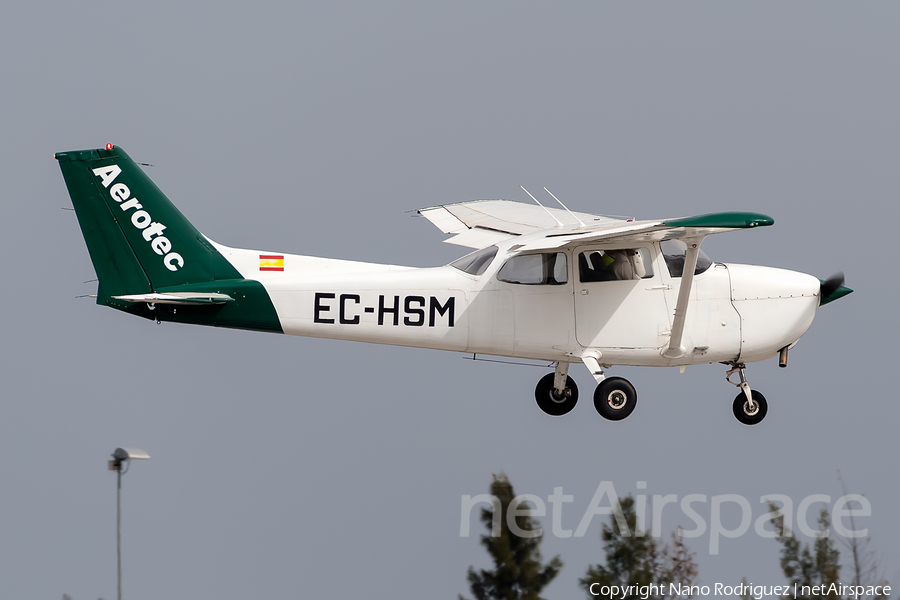 Aerotec Cessna 172N Skyhawk (EC-HSM) | Photo 153740